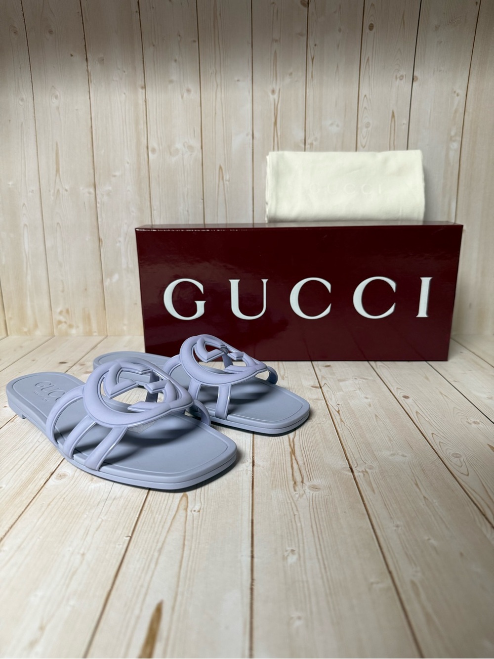Gucci Palma GG Logo Rubber Slide Sandals Lilac Sz 35 / 5